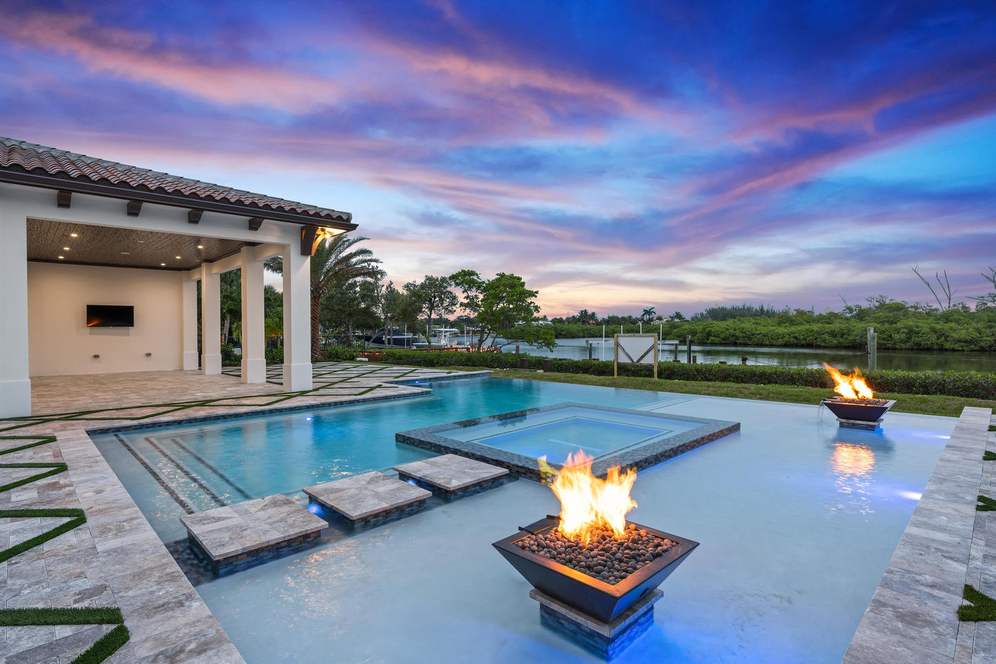 SAWFISH BAY COLONY - Residential