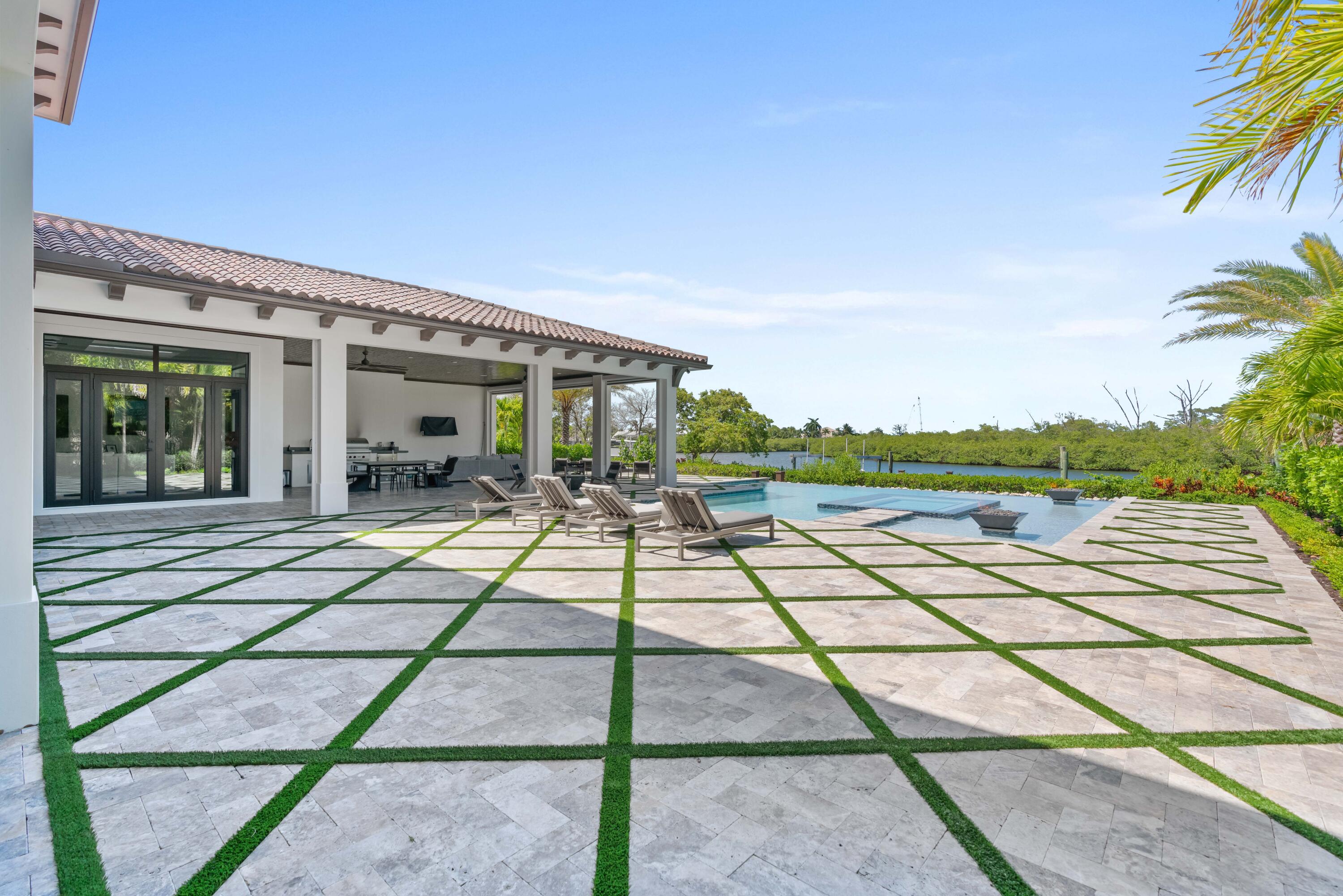 SAWFISH BAY COLONY - Residential