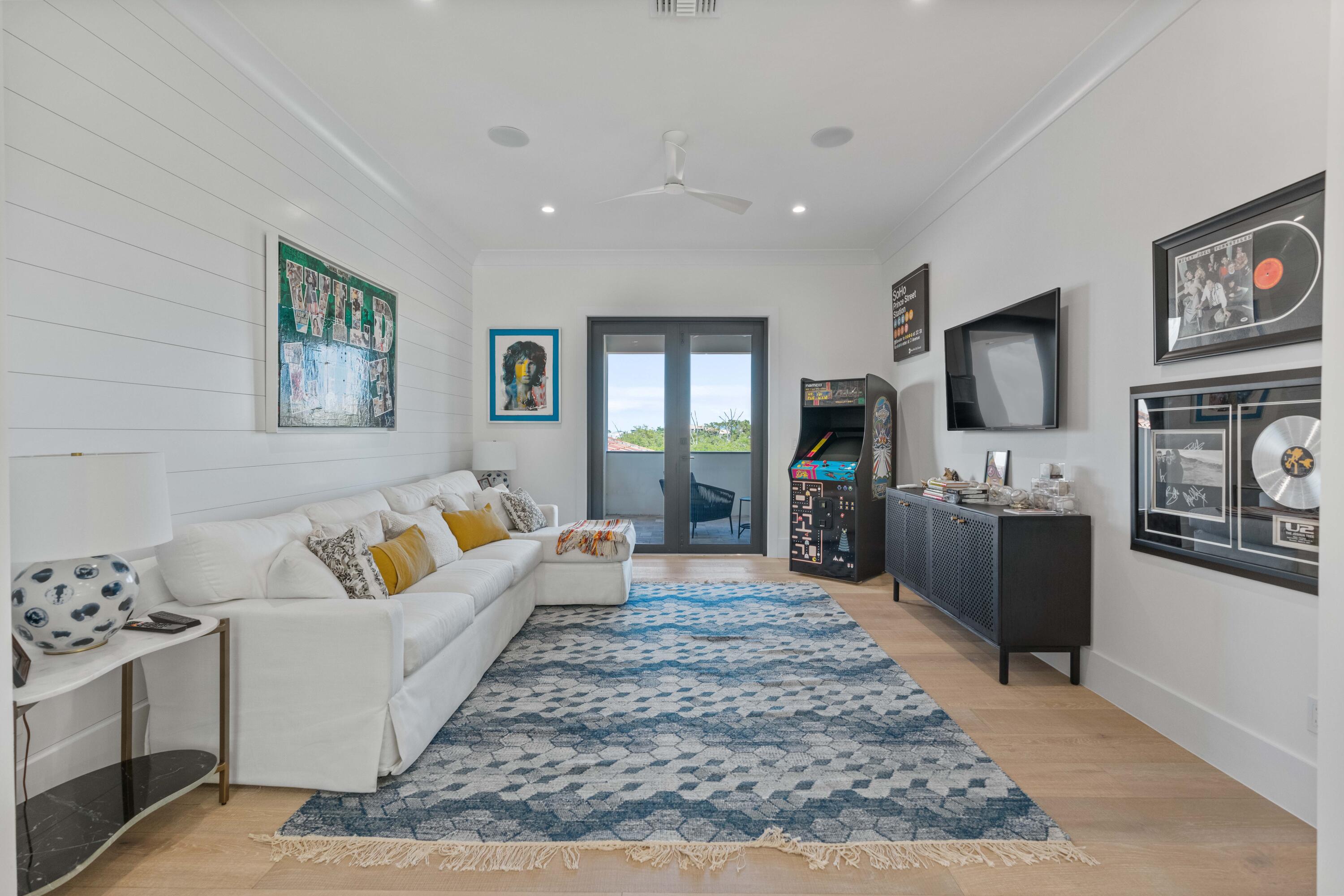 SAWFISH BAY COLONY - Residential