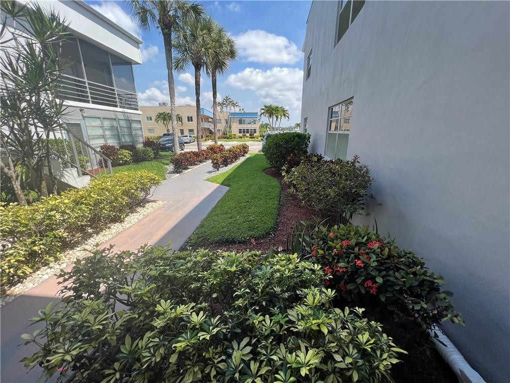 KINGS POINT SAXONY CONDOS - Residential