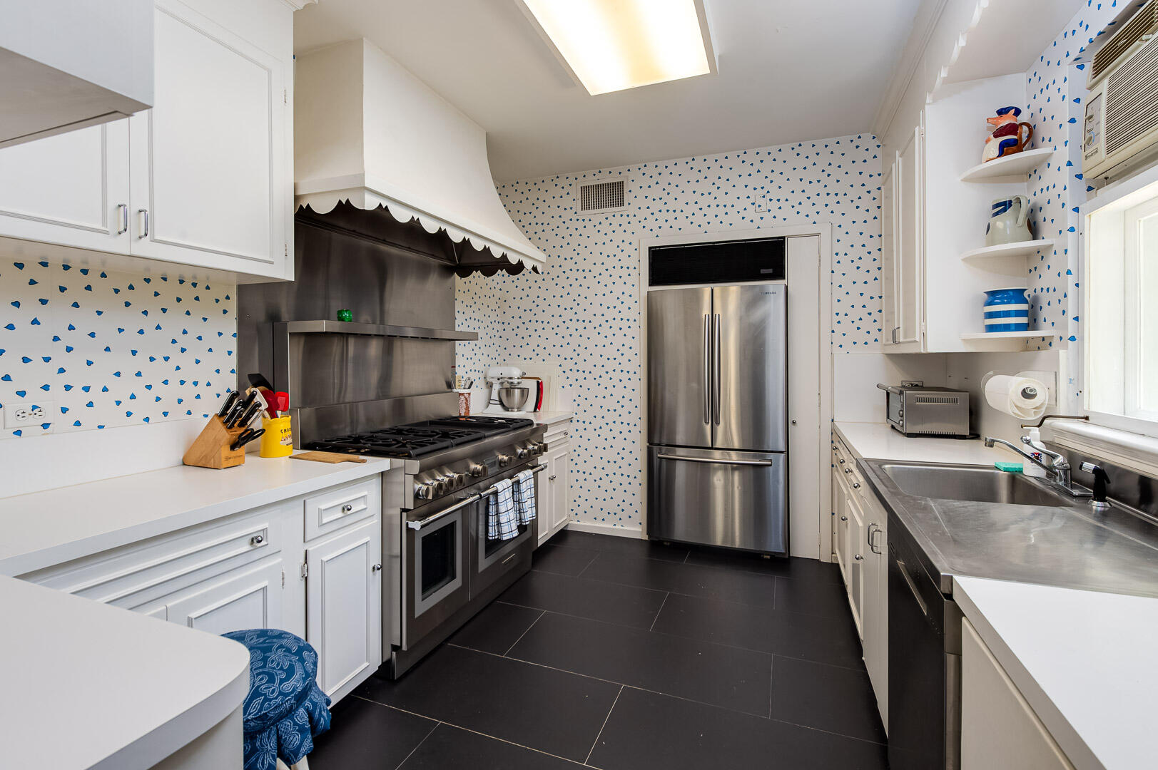 COCOANUT GROVE - Residential