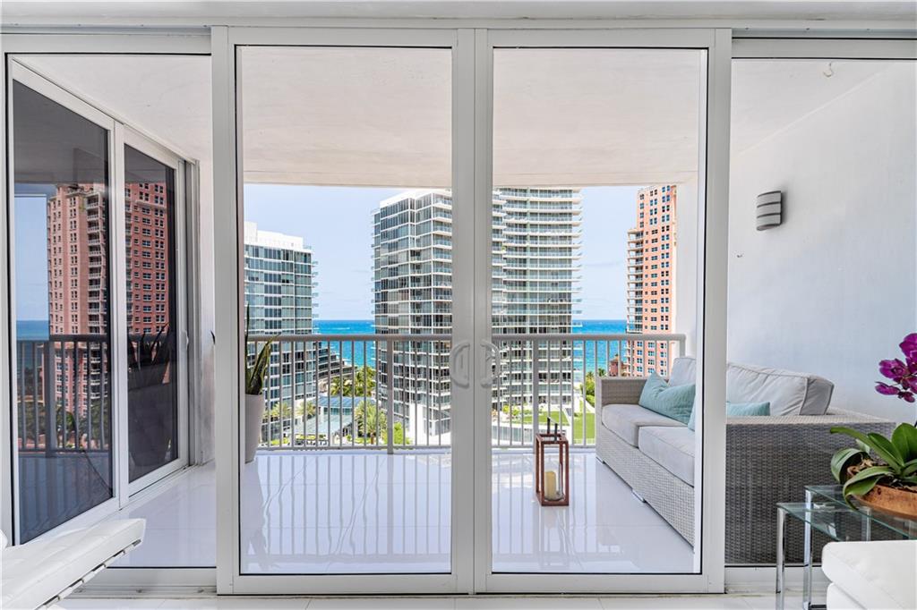 WHITE EGRET - Residential