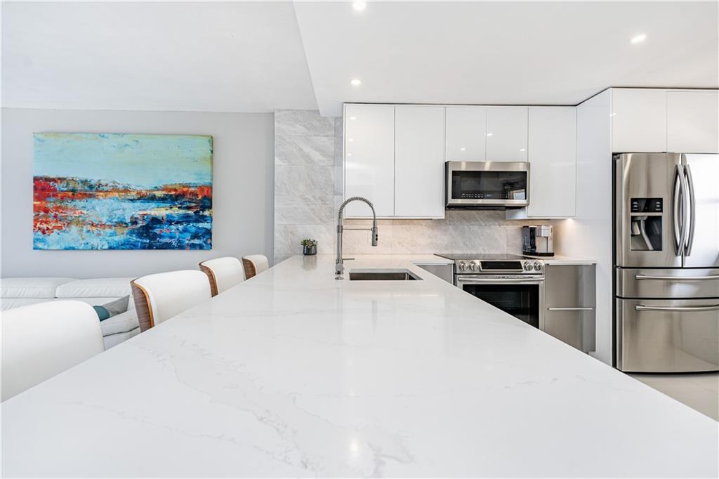 WHITE EGRET - Residential