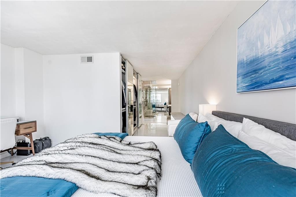 WHITE EGRET - Residential