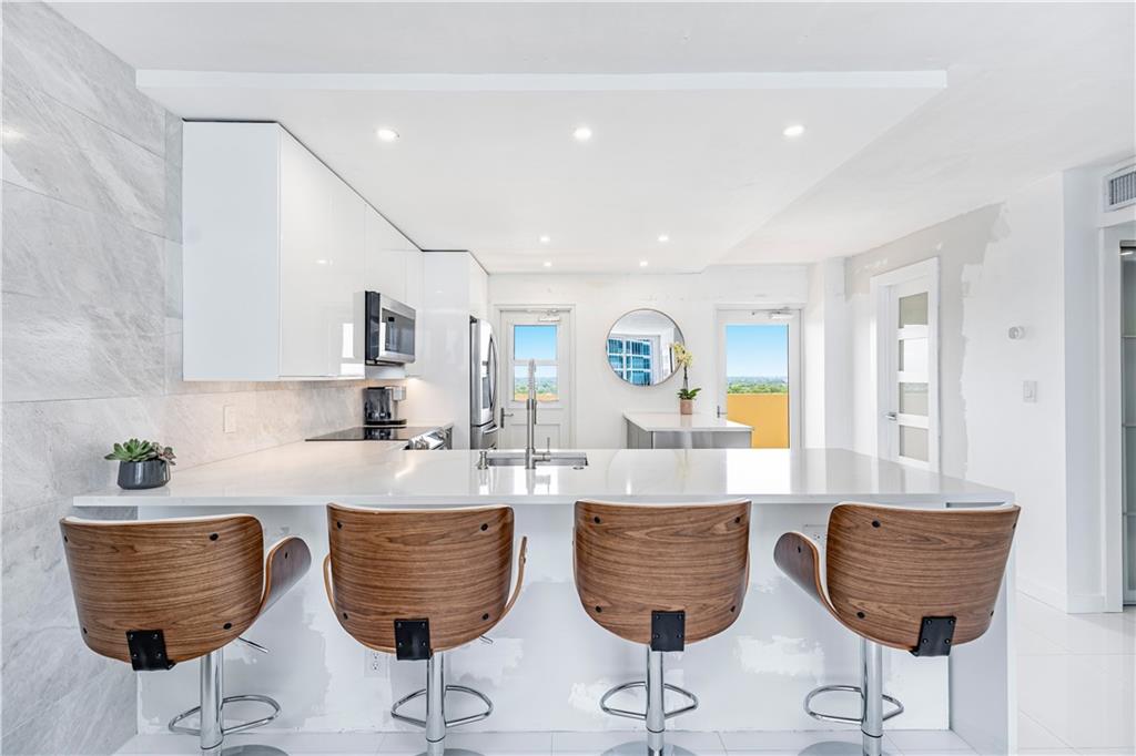 WHITE EGRET - Residential