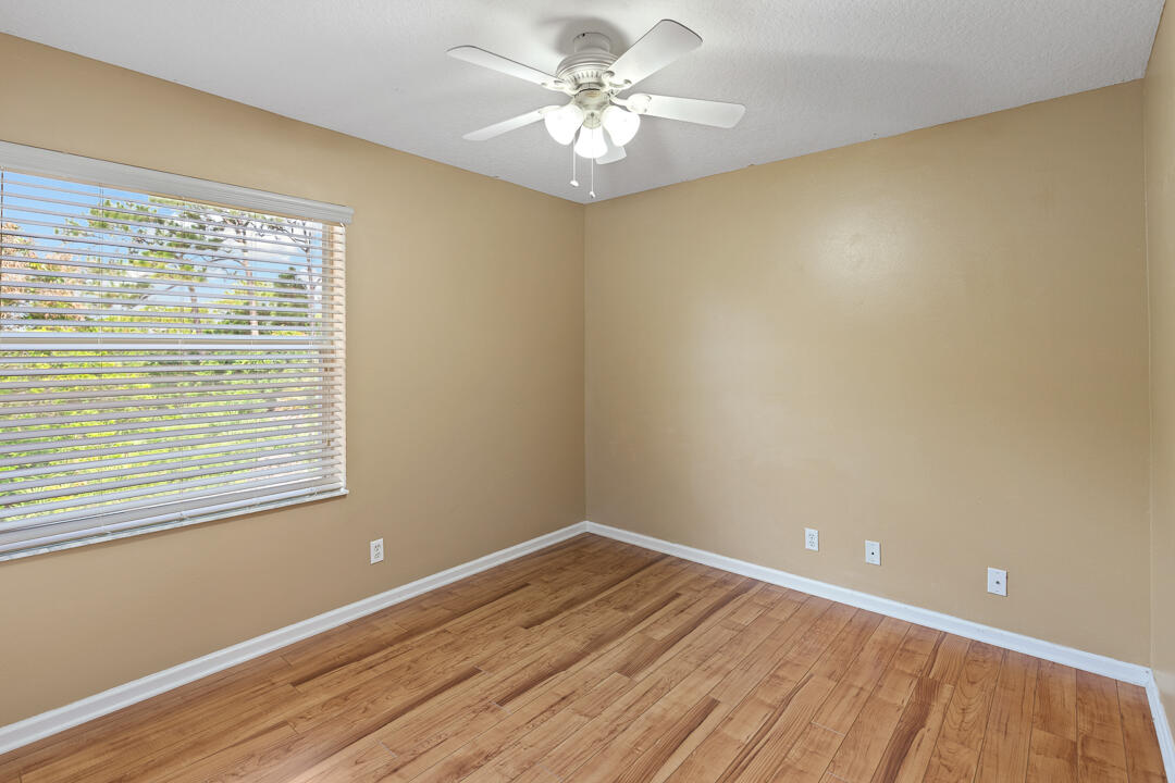 JENSEN BEACH COUNTRY CLUB - Residential