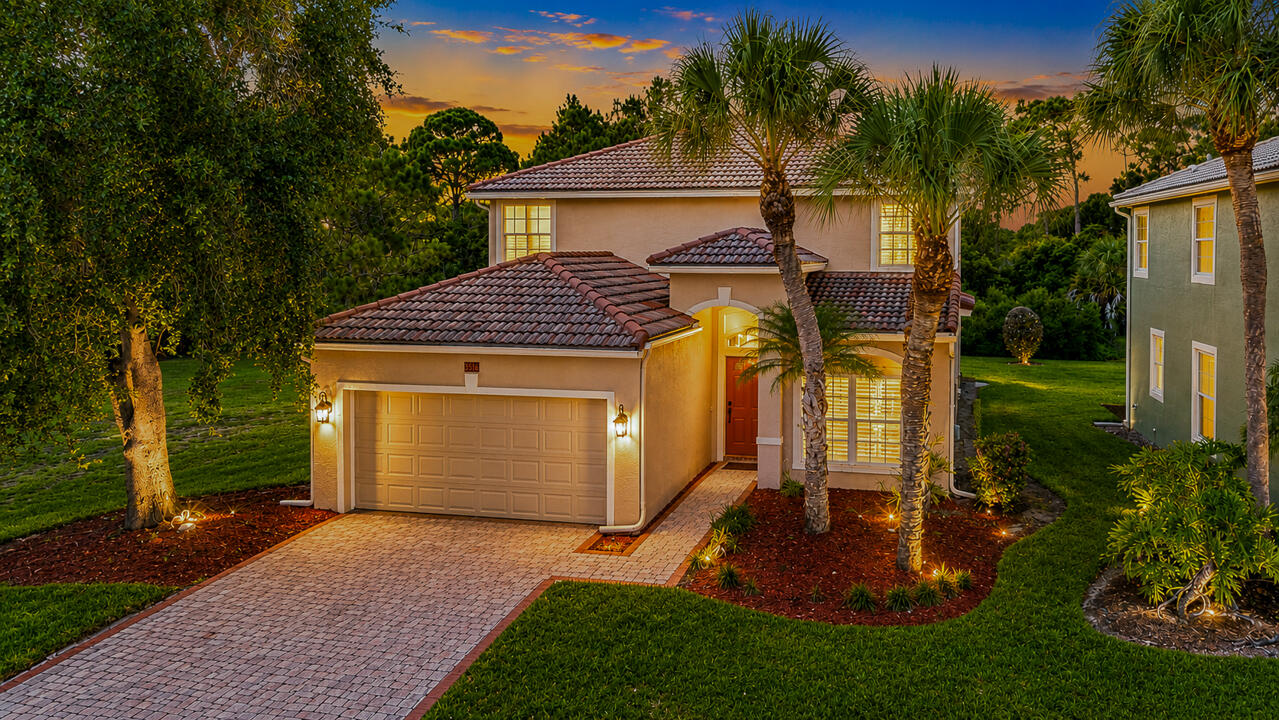 JENSEN BEACH COUNTRY CLUB - Residential
