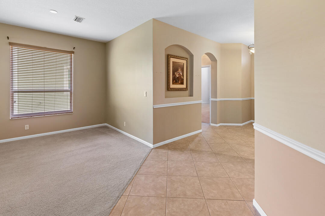 JENSEN BEACH COUNTRY CLUB - Residential