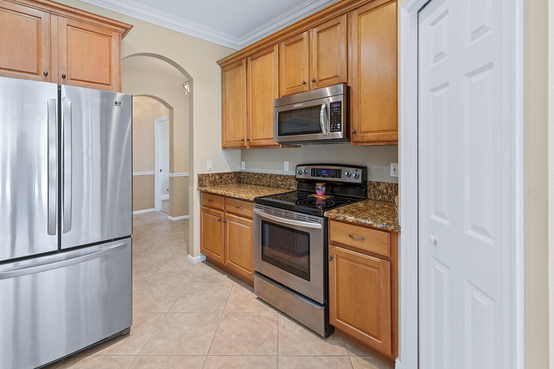 JENSEN BEACH COUNTRY CLUB - Residential