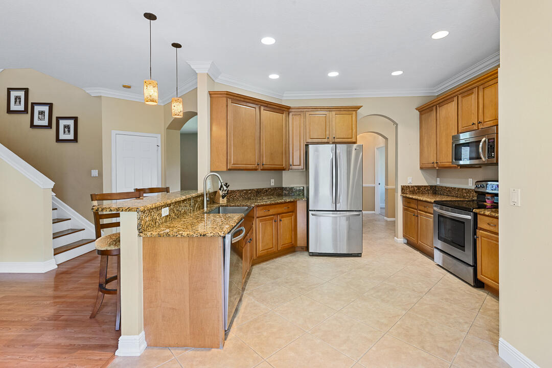 JENSEN BEACH COUNTRY CLUB - Residential