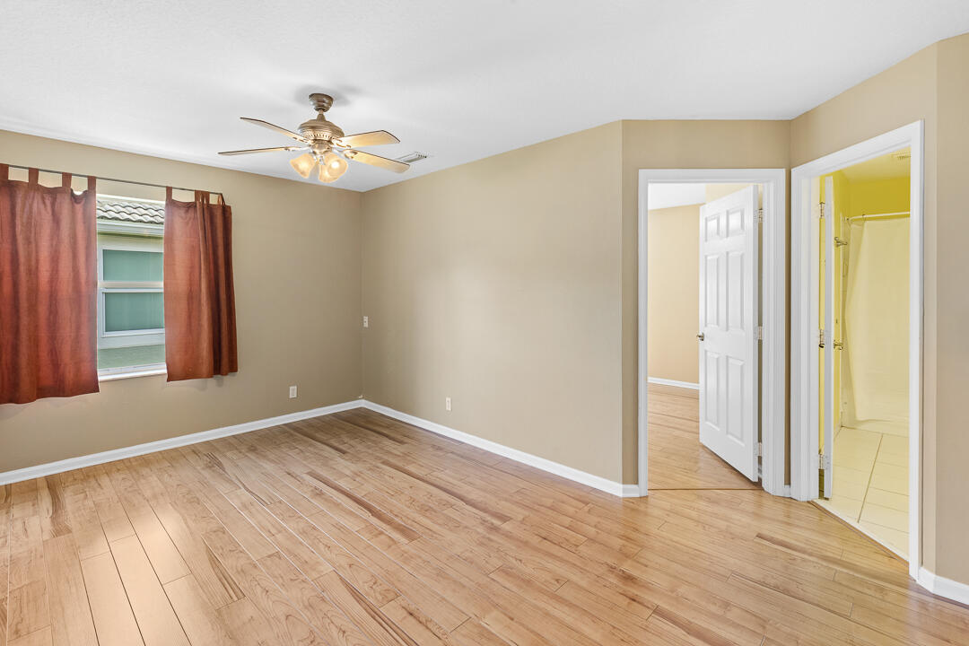 JENSEN BEACH COUNTRY CLUB - Residential