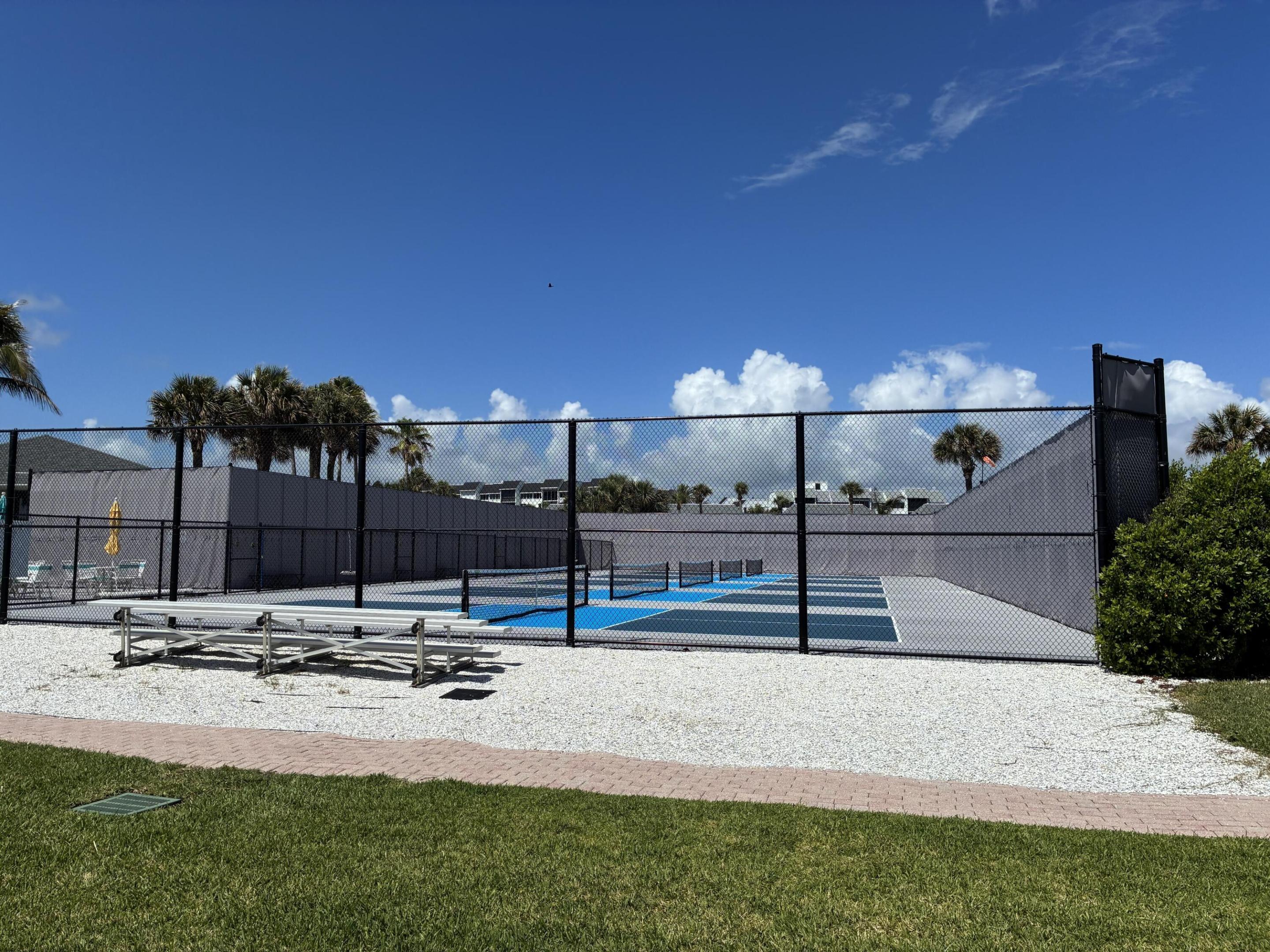 OCEAN VILLAS III CONDOMINIUM - Residential