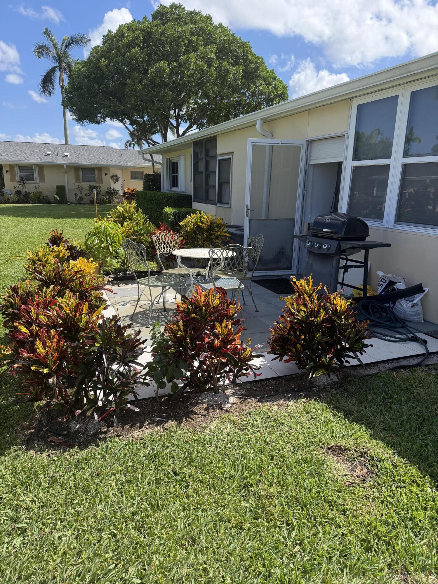 CRESTHAVEN VILLAS 11 CONDO - Residential Lease