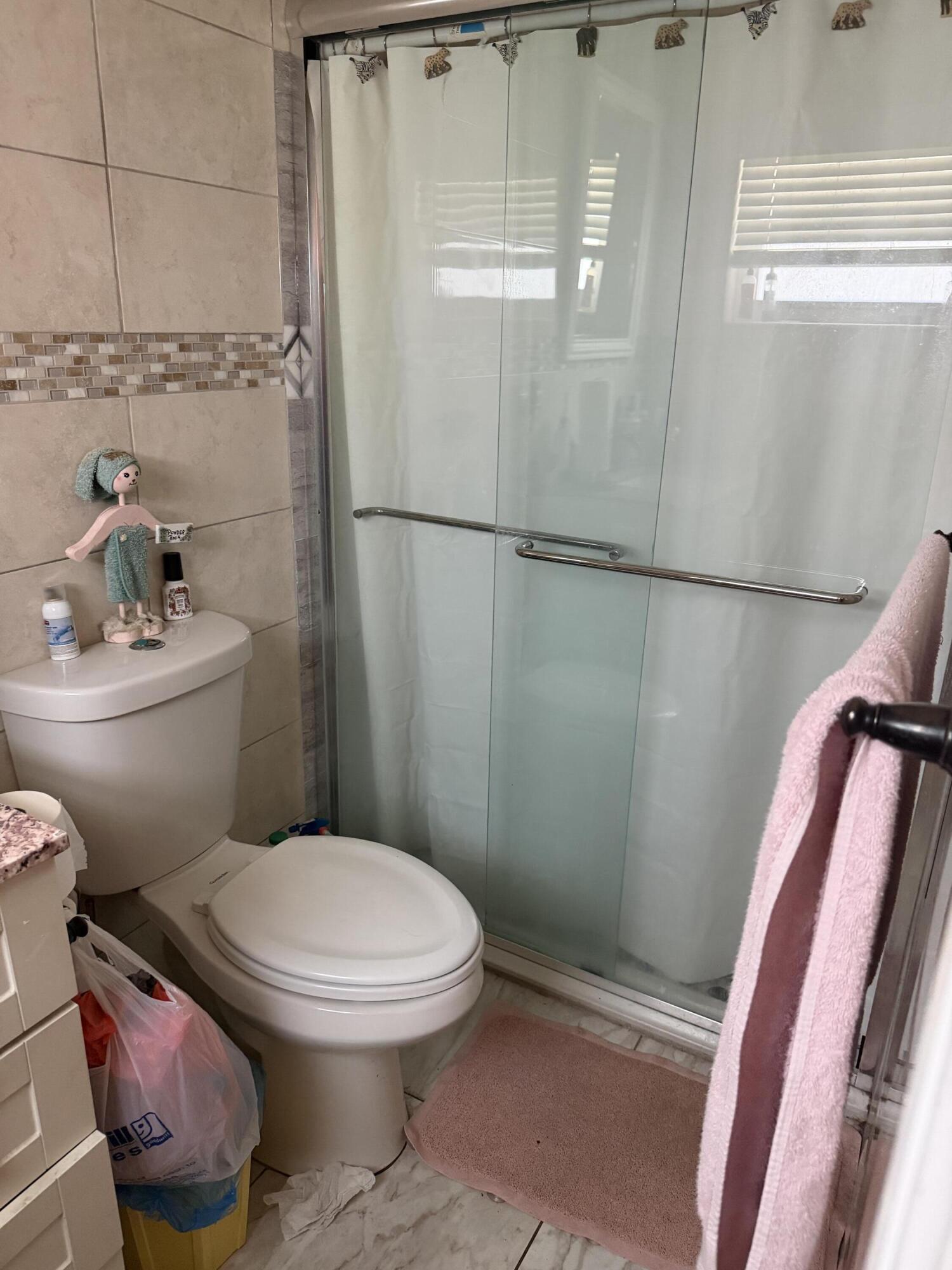 CRESTHAVEN VILLAS 11 CONDO - Residential Lease