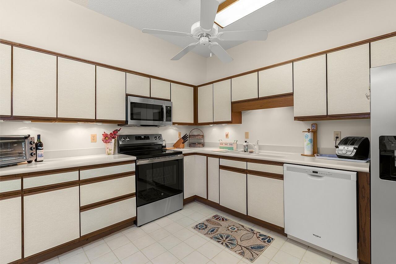 GARDEN GROVE PRD-PHASE II - Residential