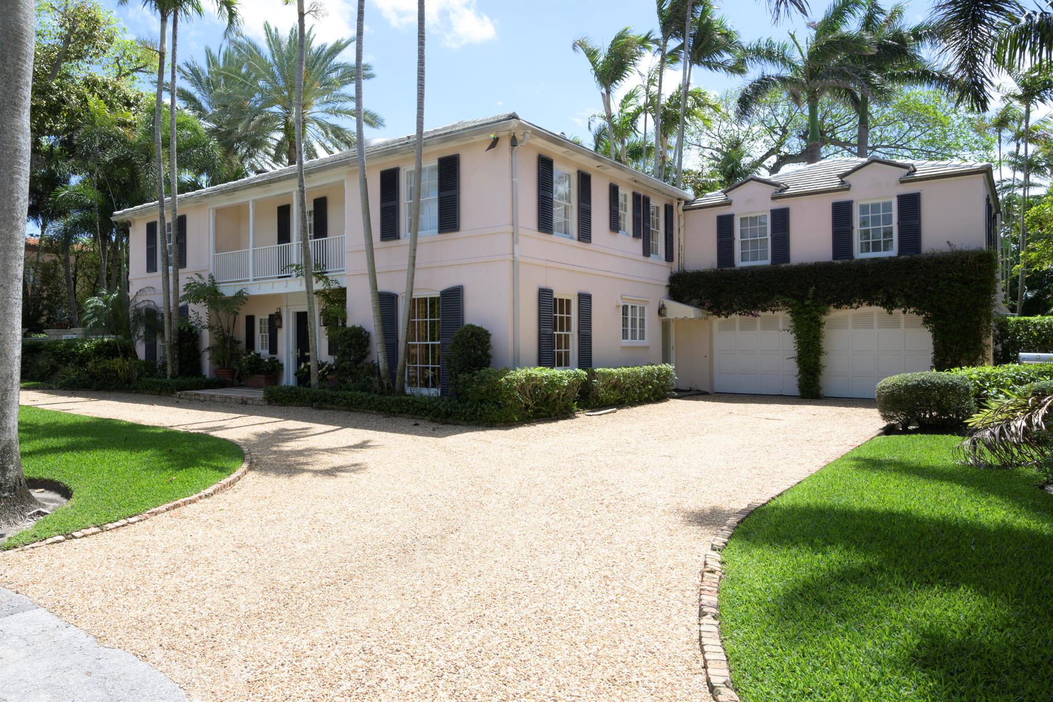 EL BRAVO PARK - Residential