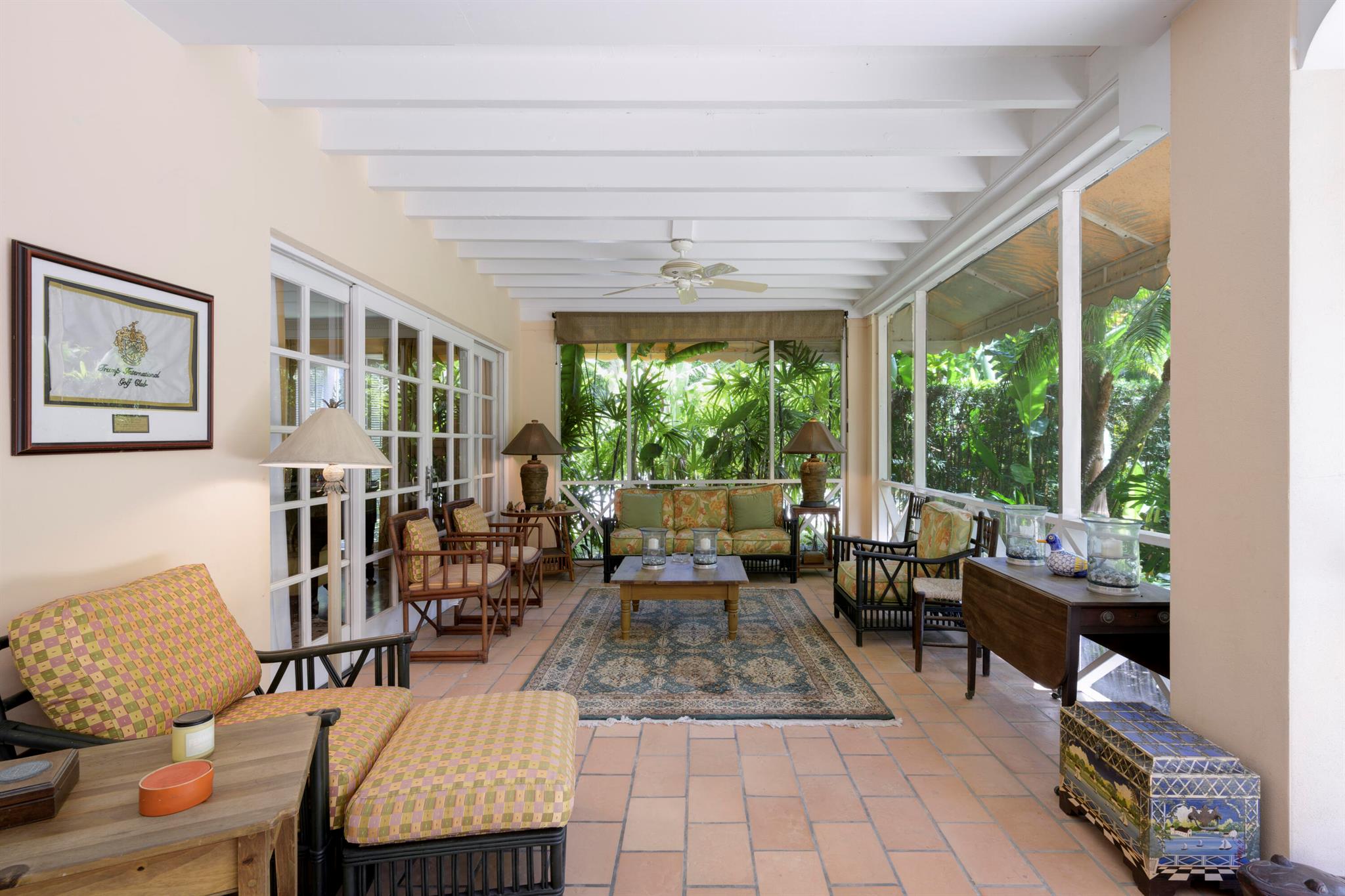 EL BRAVO PARK - Residential