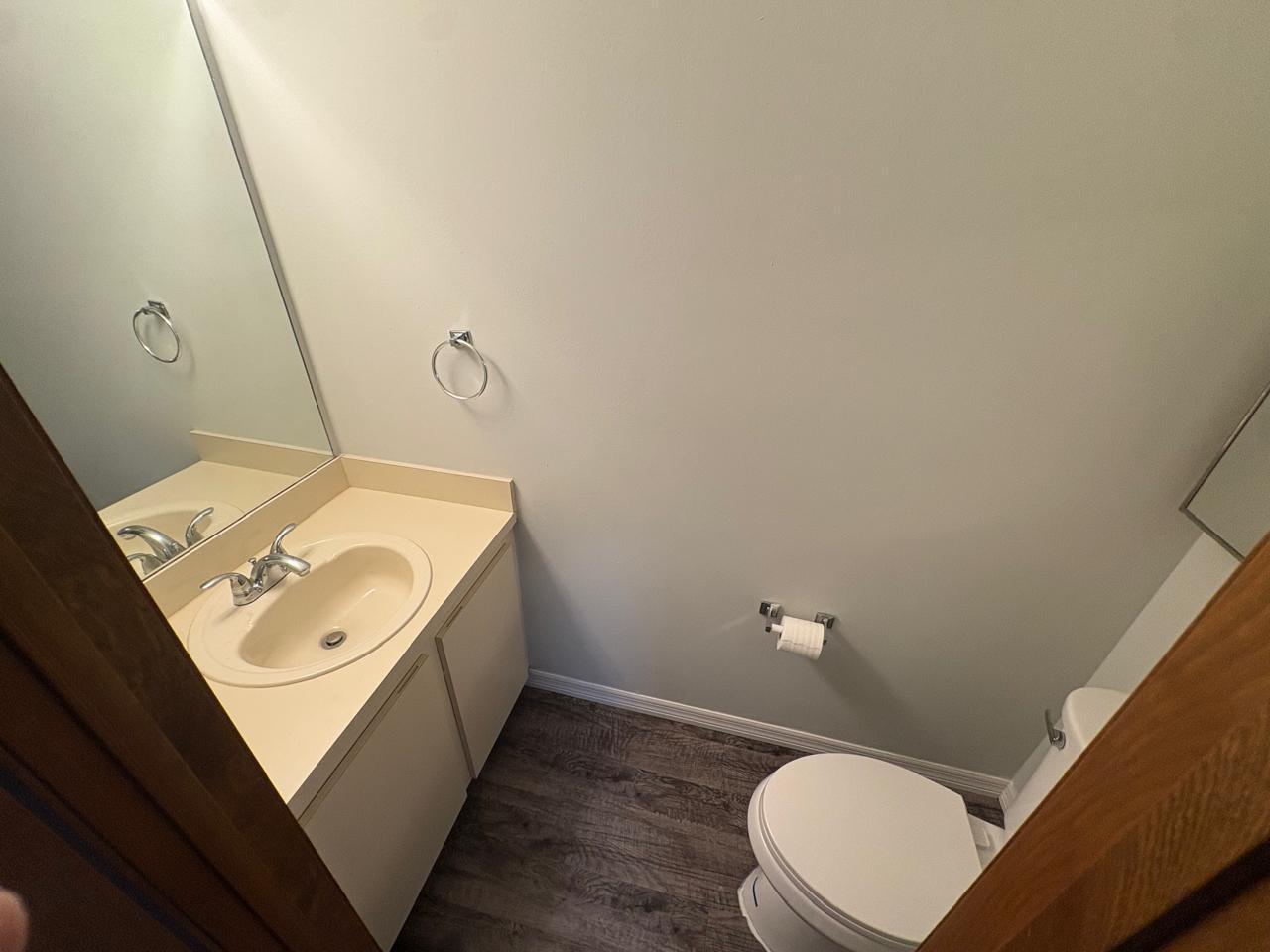 FOXHALL 2 CONDO PH 1 - Residential Lease