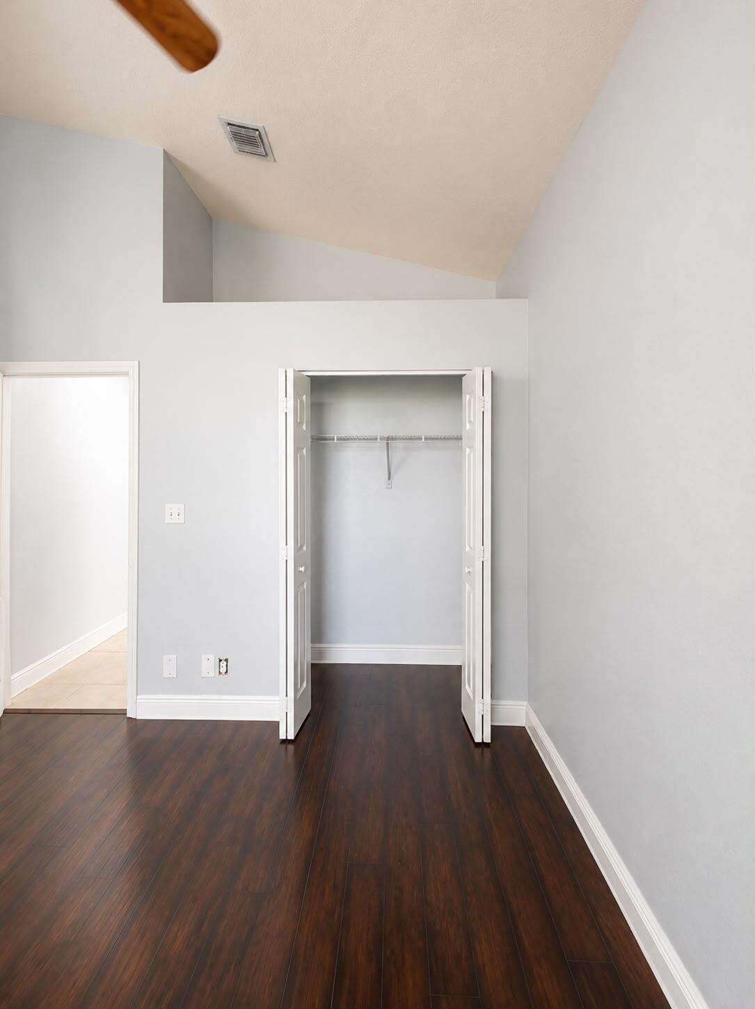 GATEWAY GARDENS - Residential