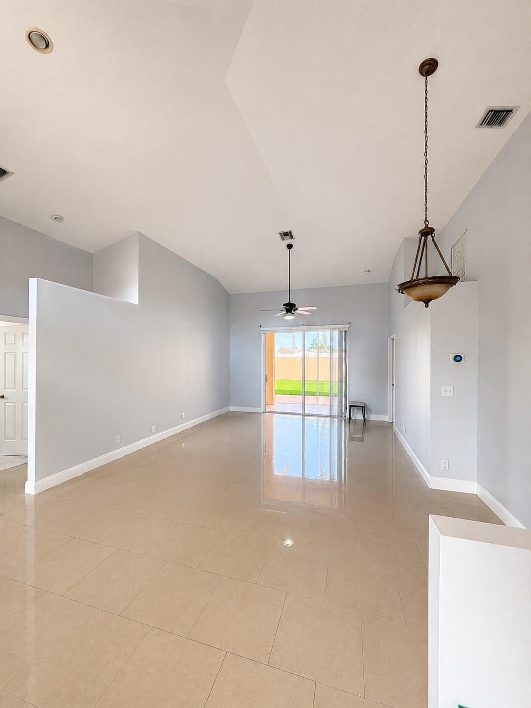 GATEWAY GARDENS - Residential