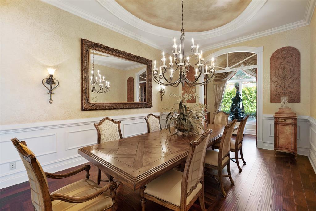 ADMIRALS COVE - Residential