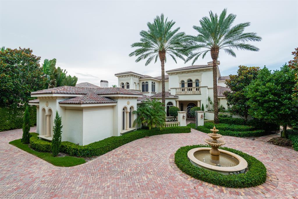 ADMIRALS COVE - Residential