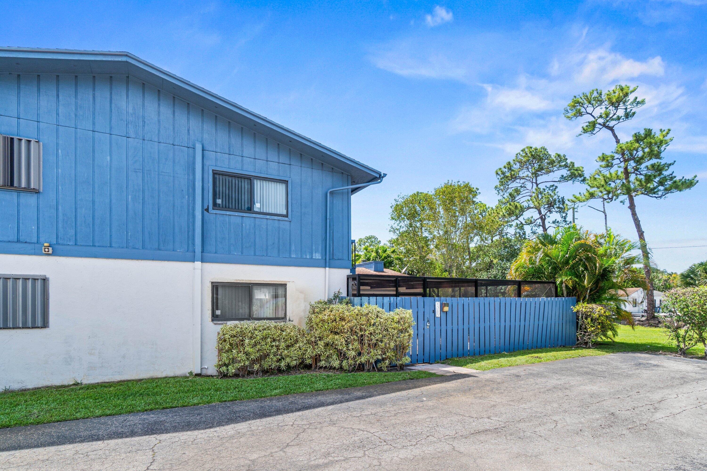 COUNTRY AS - Residential