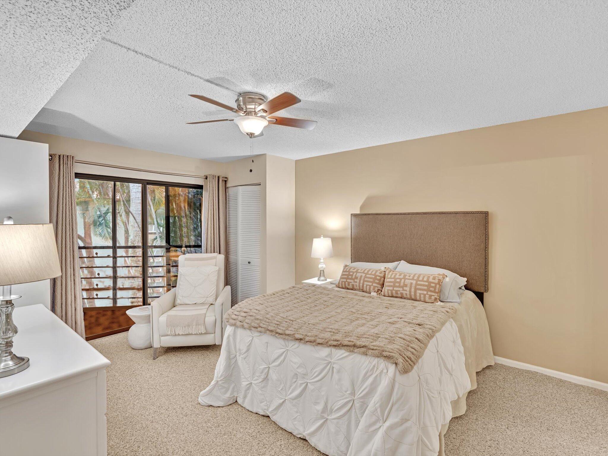 LAKESIDE CONDO 3 OF BANYAN SPRINGS - Residential