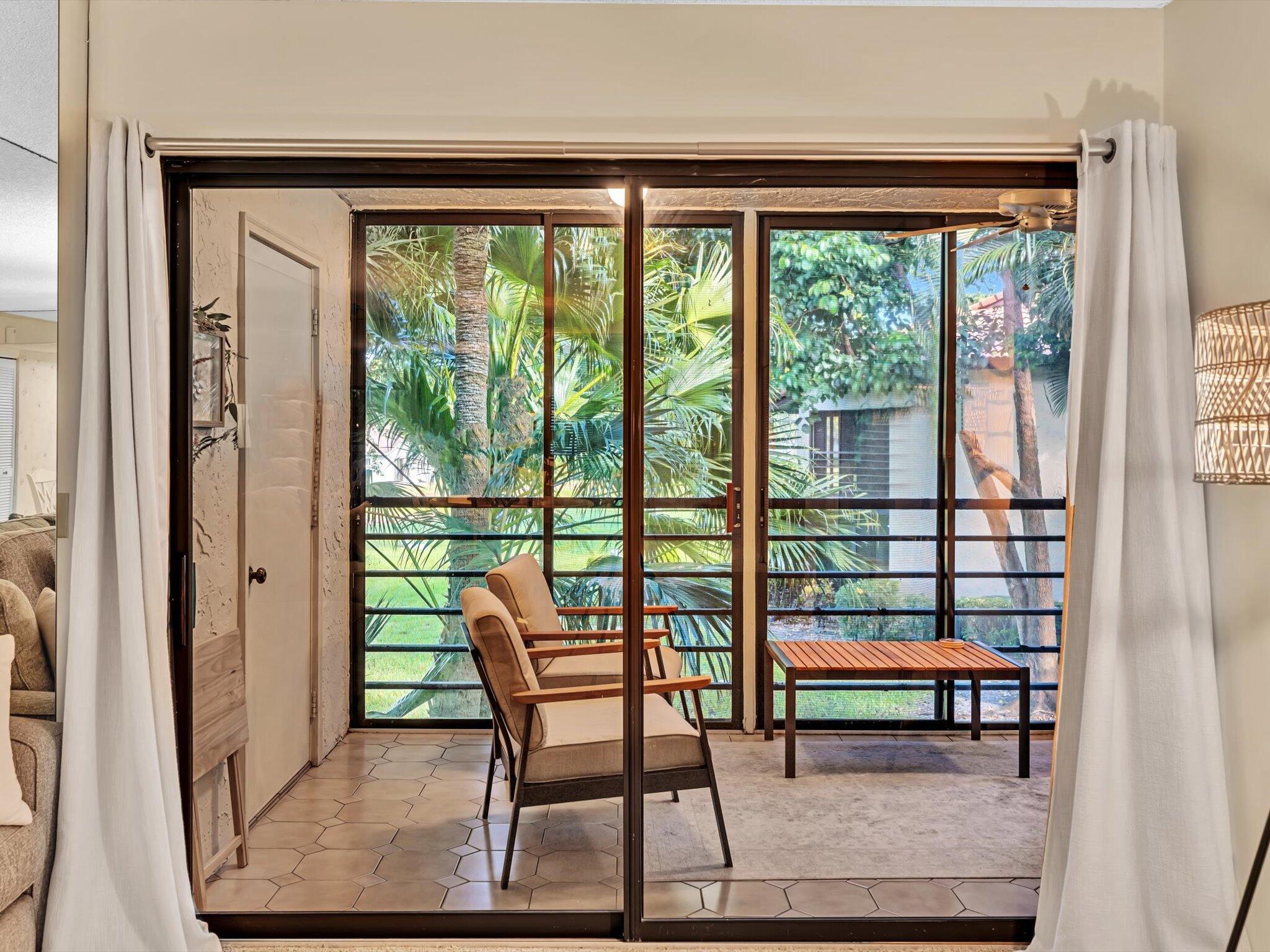 LAKESIDE CONDO 3 OF BANYAN SPRINGS - Residential