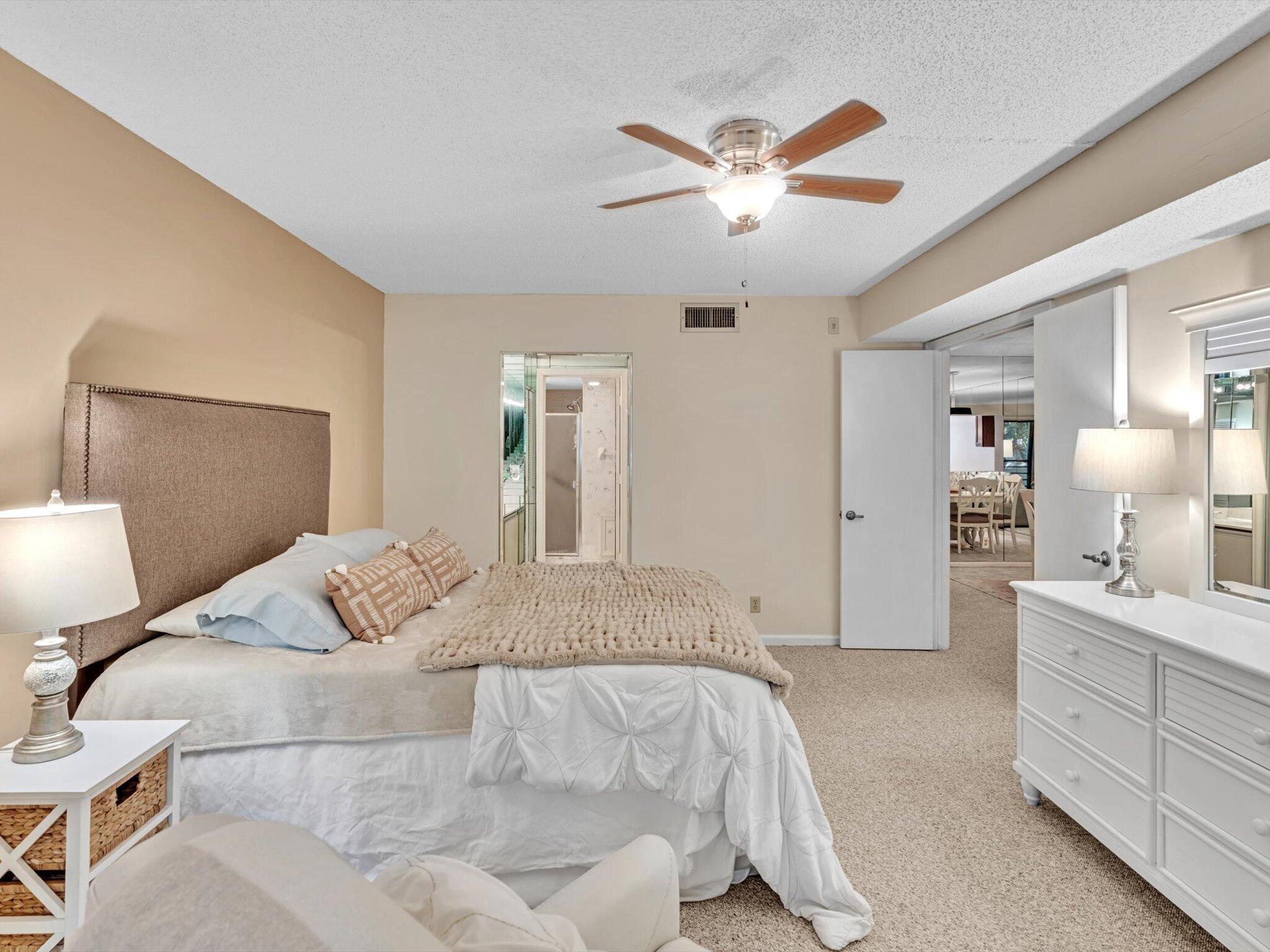 LAKESIDE CONDO 3 OF BANYAN SPRINGS - Residential