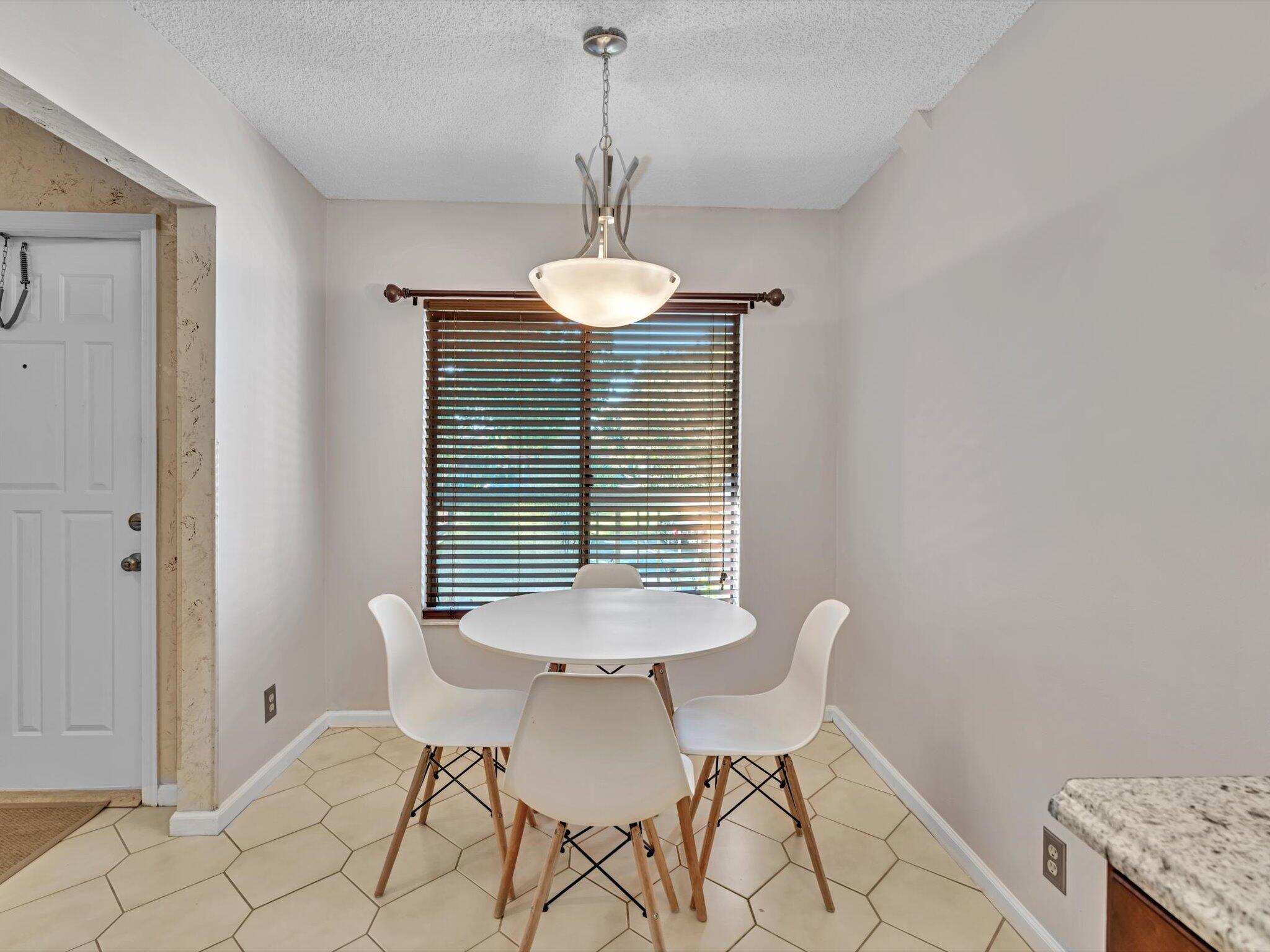 LAKESIDE CONDO 3 OF BANYAN SPRINGS - Residential