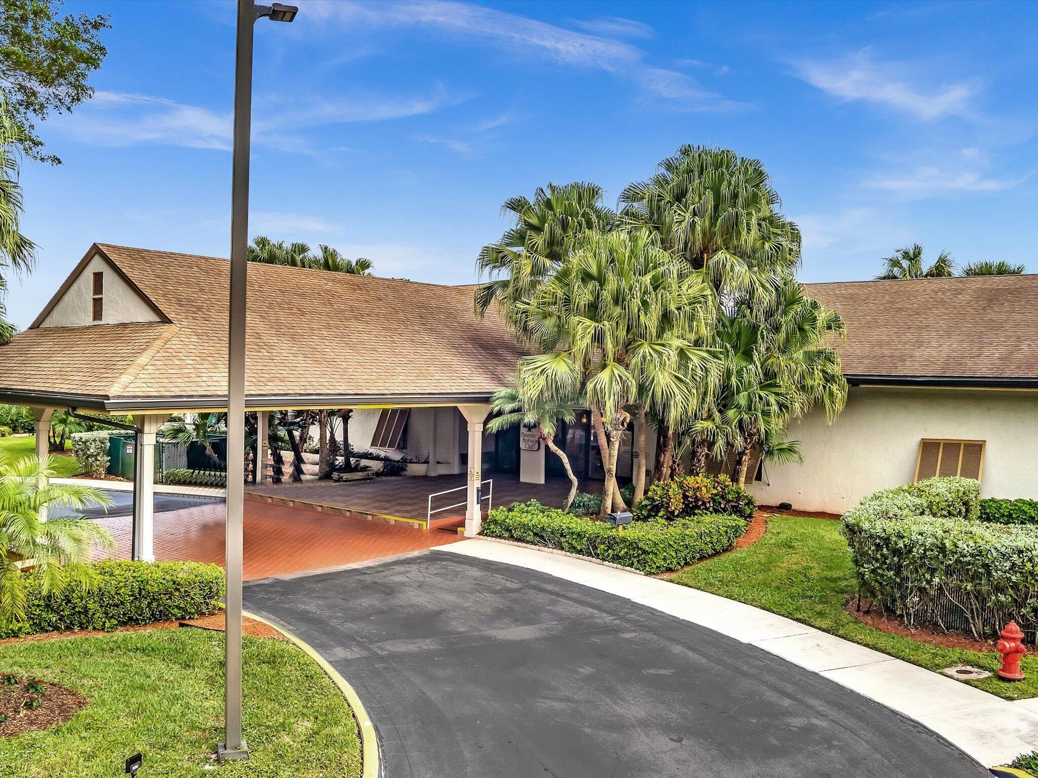 LAKESIDE CONDO 3 OF BANYAN SPRINGS - Residential