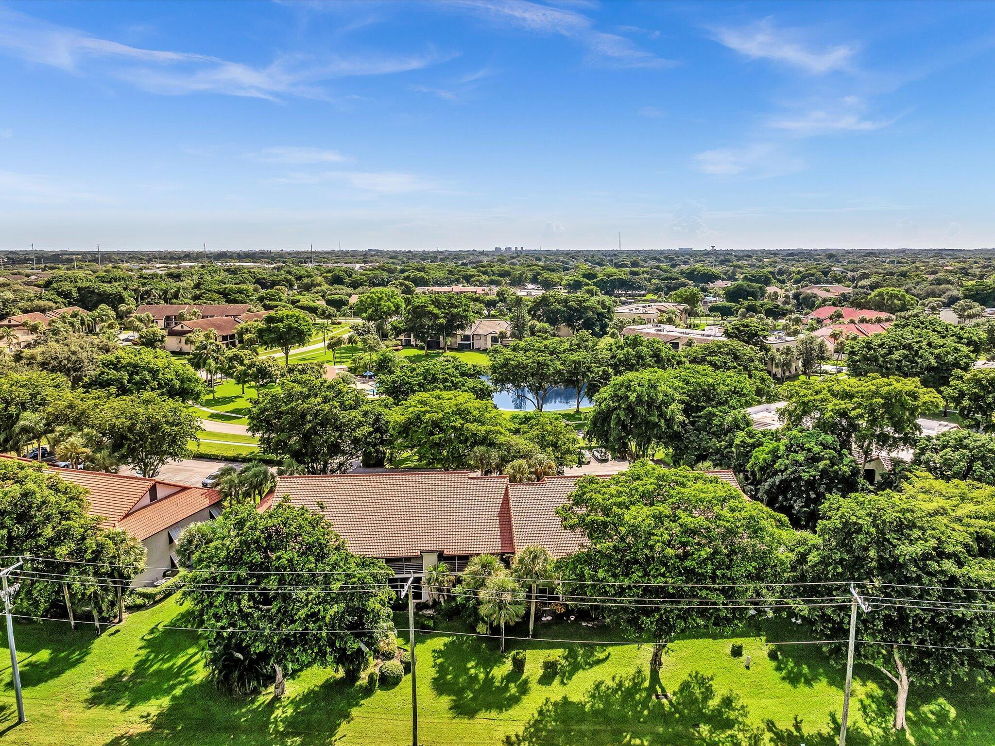 LAKESIDE CONDO 3 OF BANYAN SPRINGS - Residential