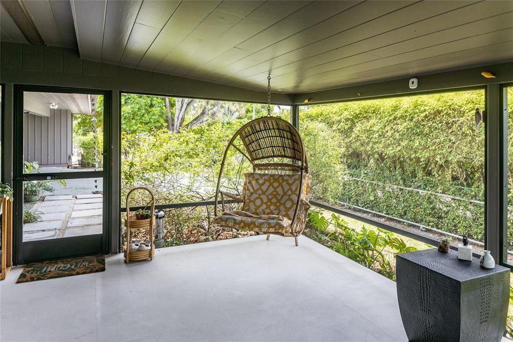 HOLLYWOOD LAKES SECTION - Residential