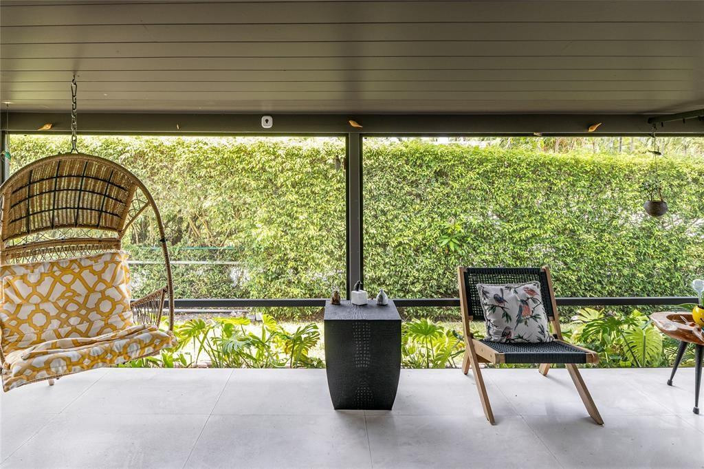 HOLLYWOOD LAKES SECTION - Residential