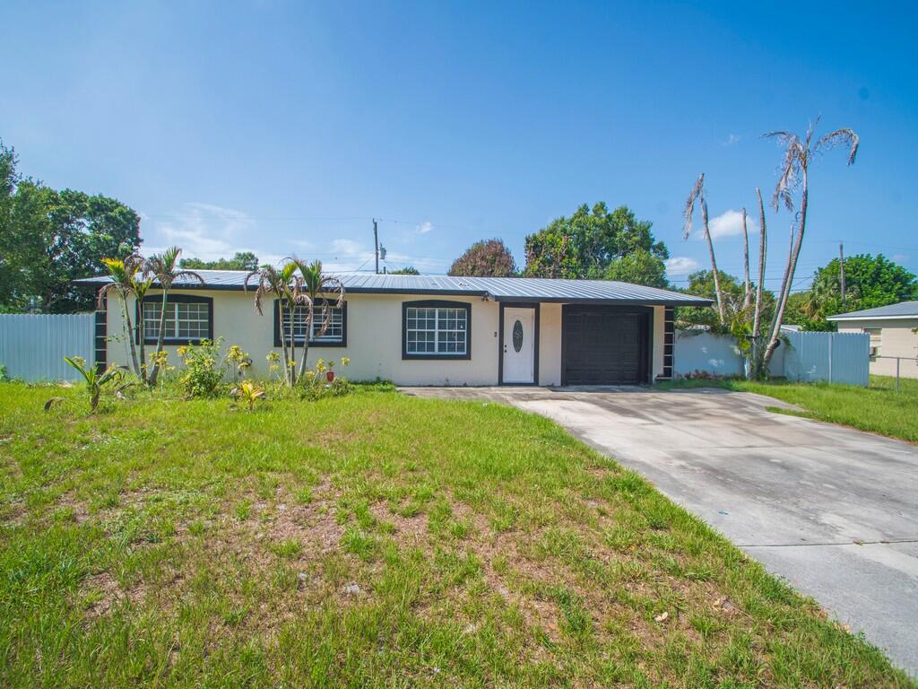 REPLAT OF PALM GARDENS - Residential