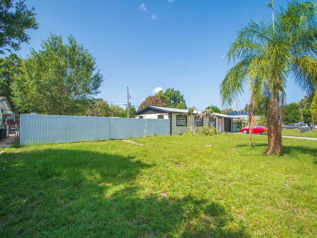 REPLAT OF PALM GARDENS - Residential