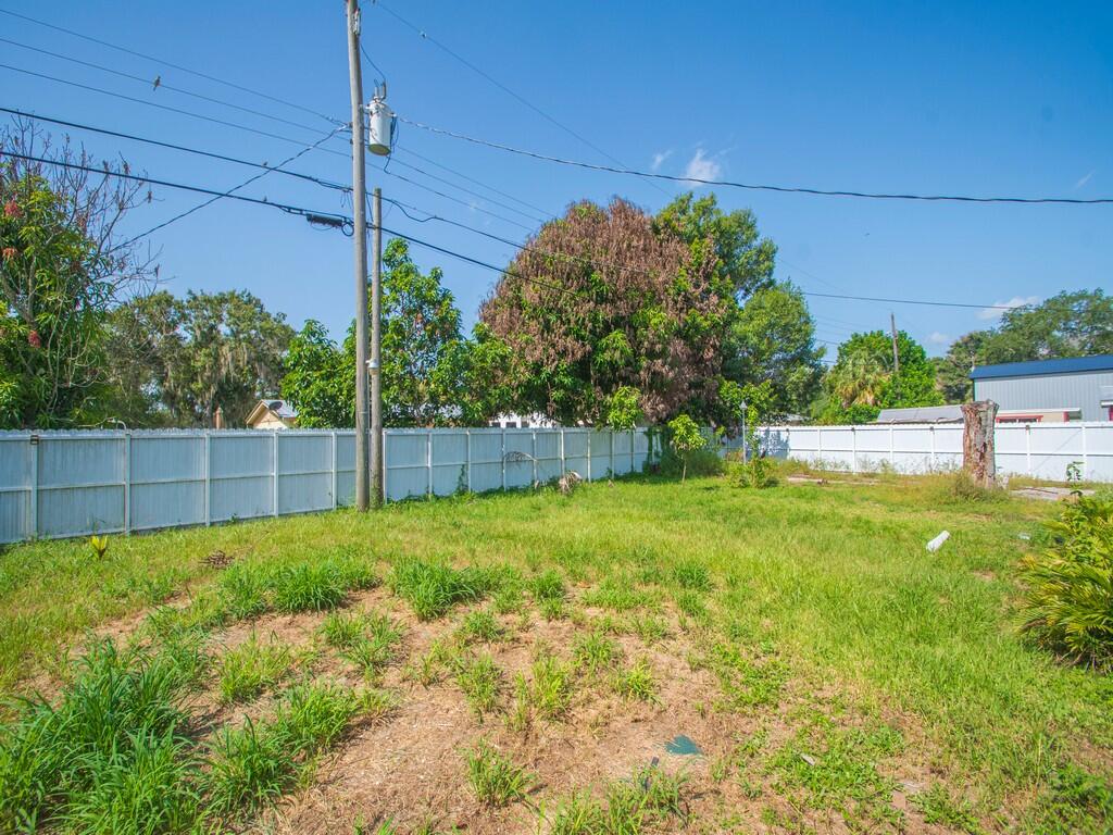 REPLAT OF PALM GARDENS - Residential