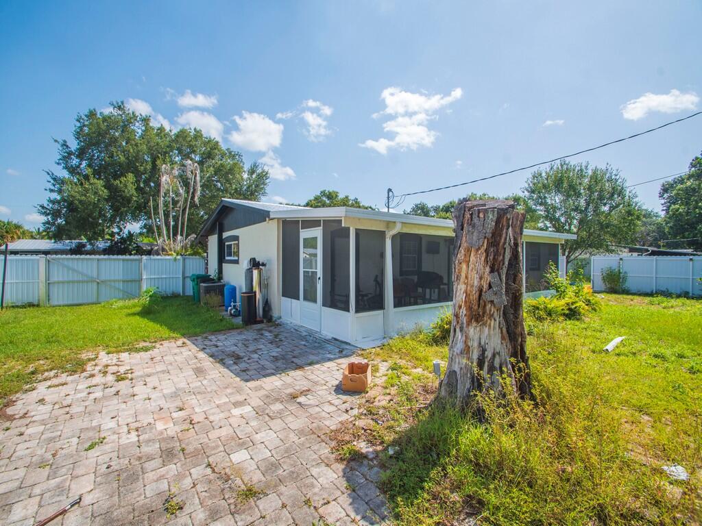 REPLAT OF PALM GARDENS - Residential