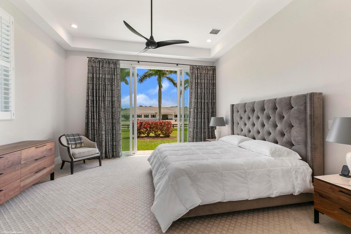 PALM BEACH POINT - Residential