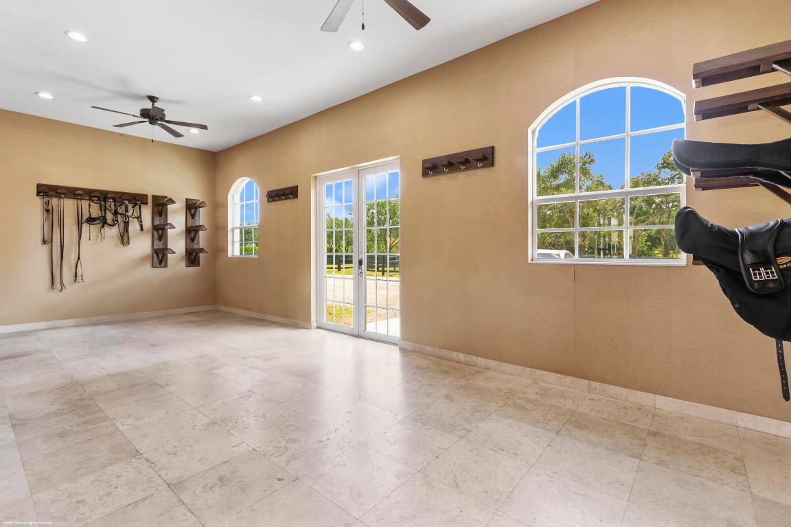 PALM BEACH POINT - Residential