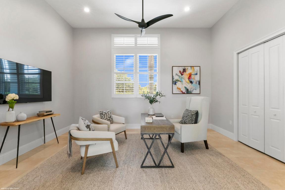 PALM BEACH POINT - Residential