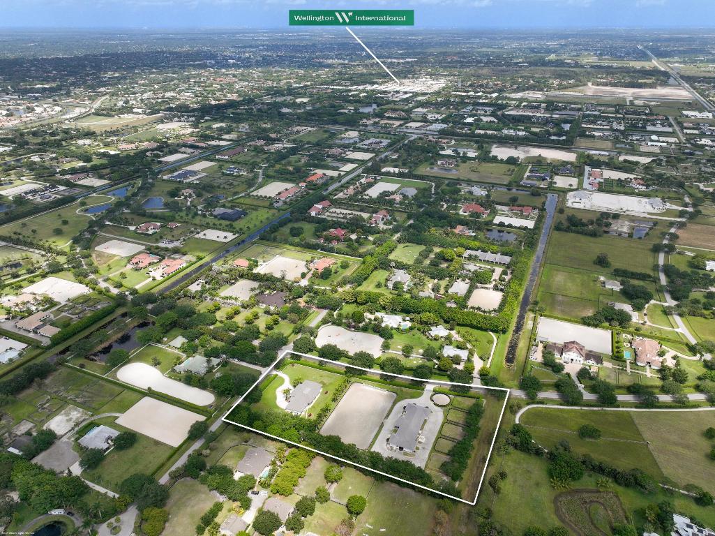 PALM BEACH POINT - Residential