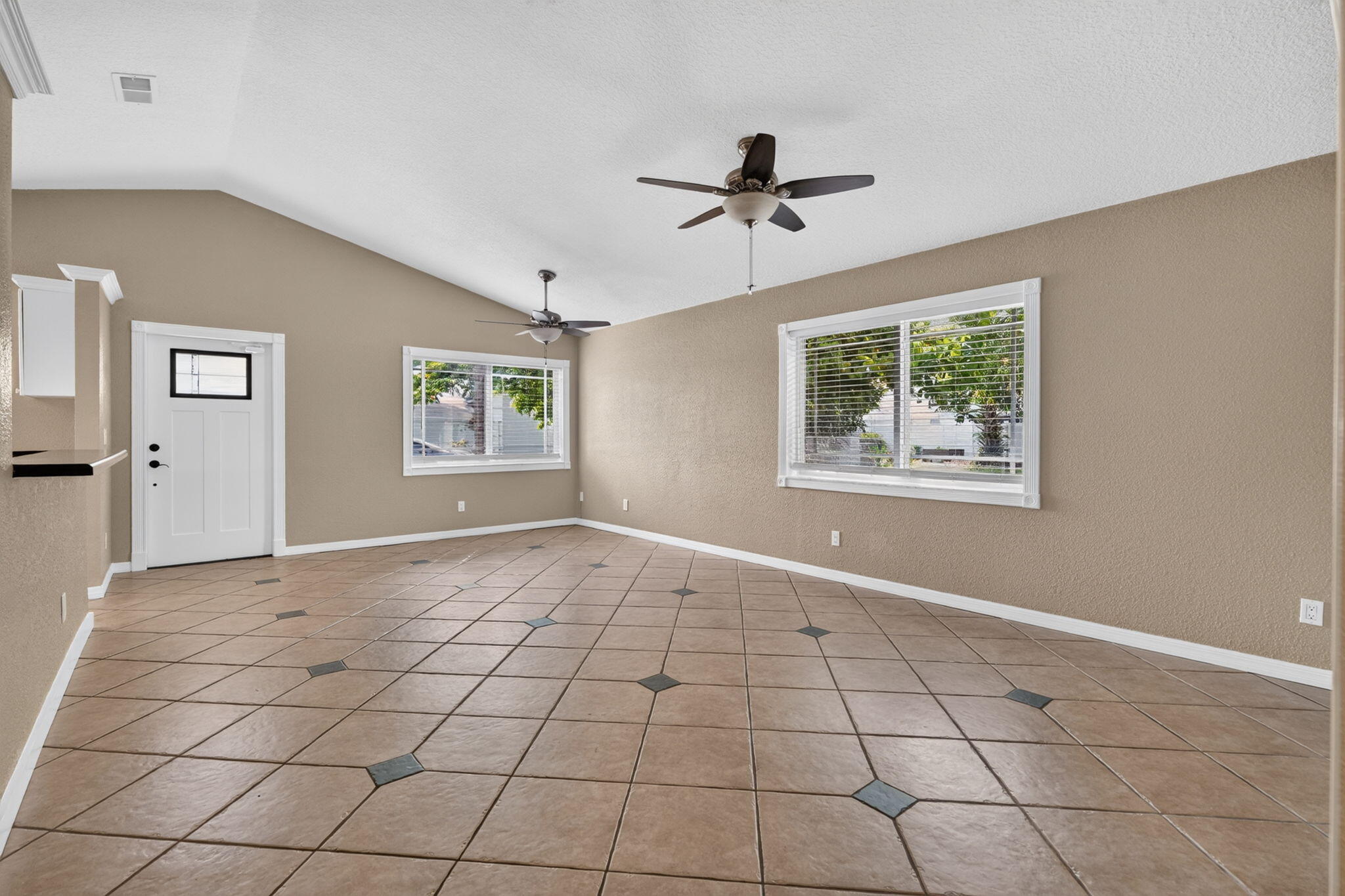 INDIAN CREEK PH 10 - Residential