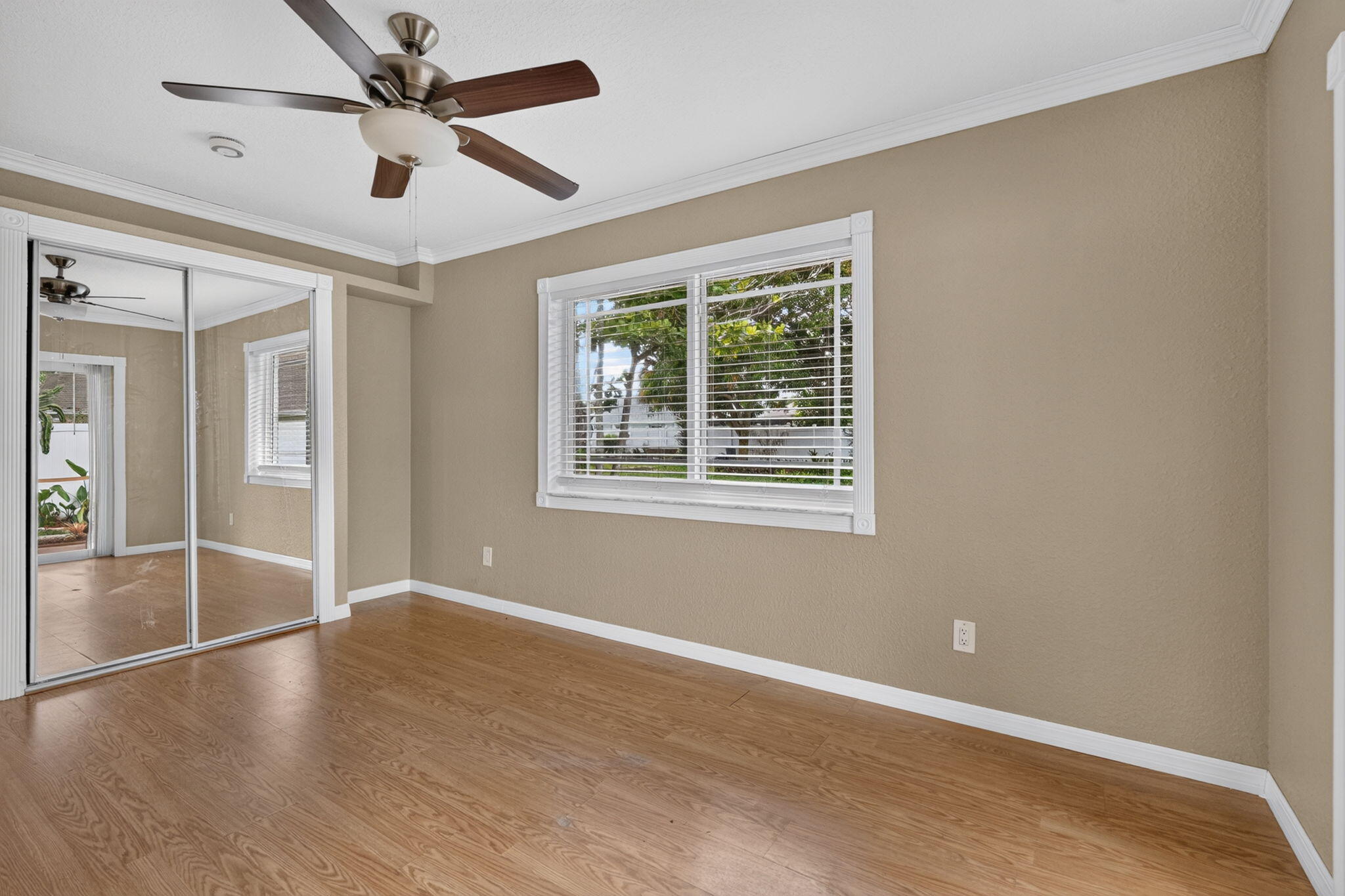 INDIAN CREEK PH 10 - Residential
