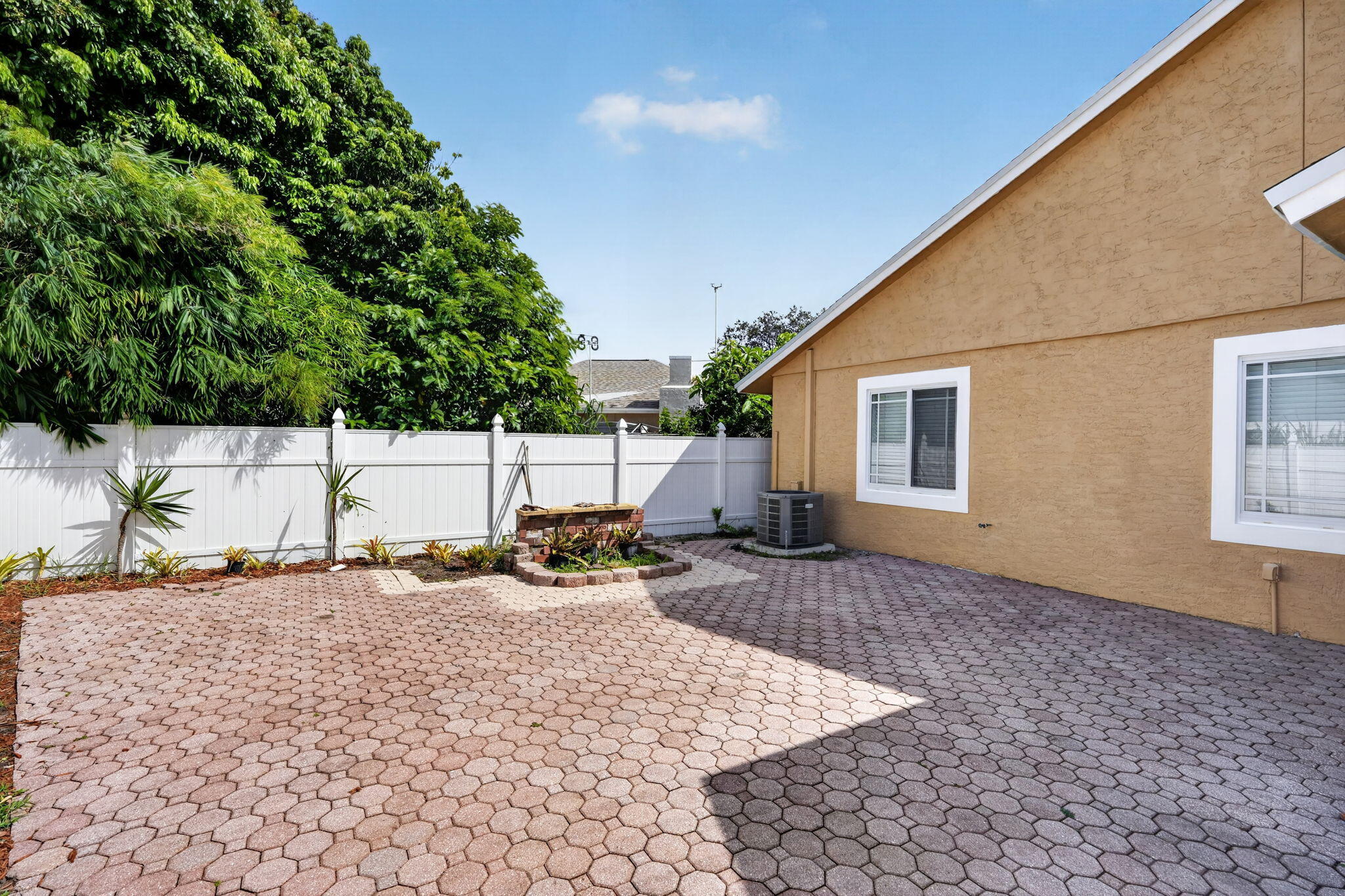 INDIAN CREEK PH 10 - Residential
