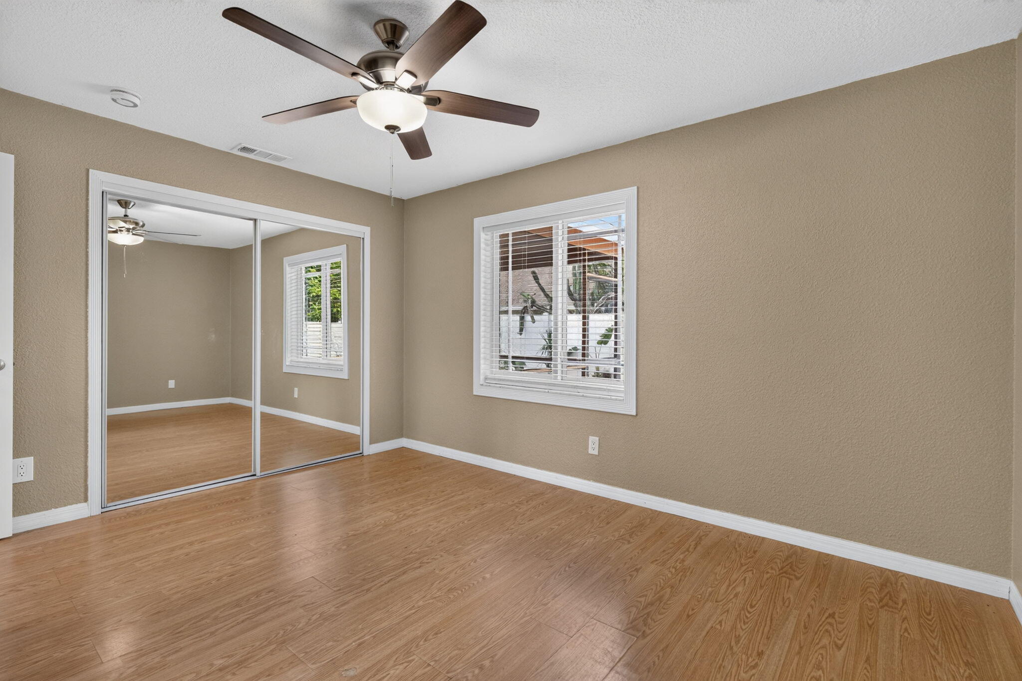 INDIAN CREEK PH 10 - Residential