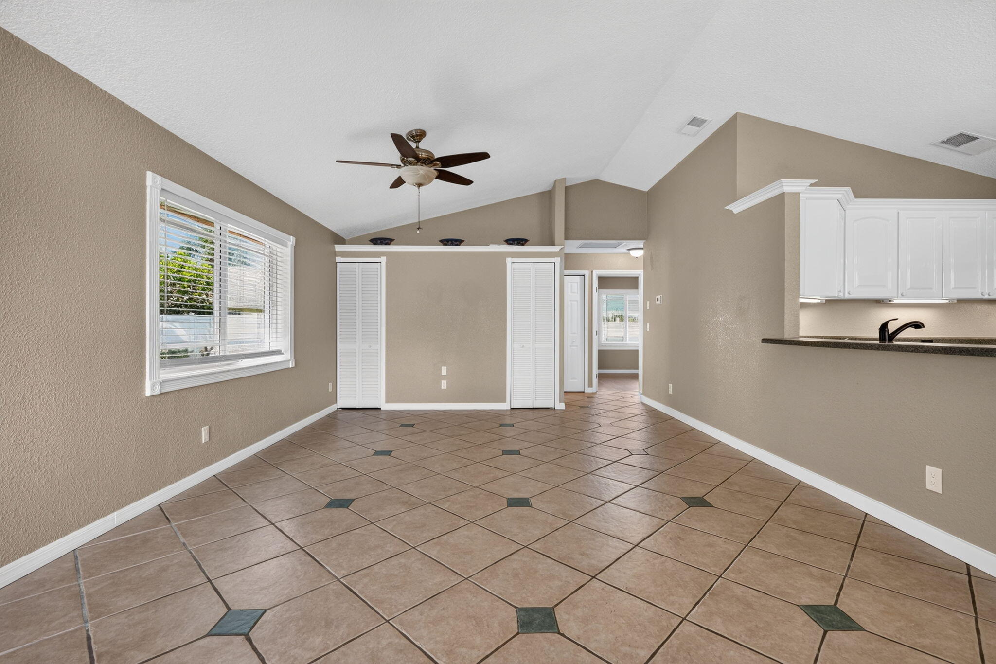 INDIAN CREEK PH 10 - Residential