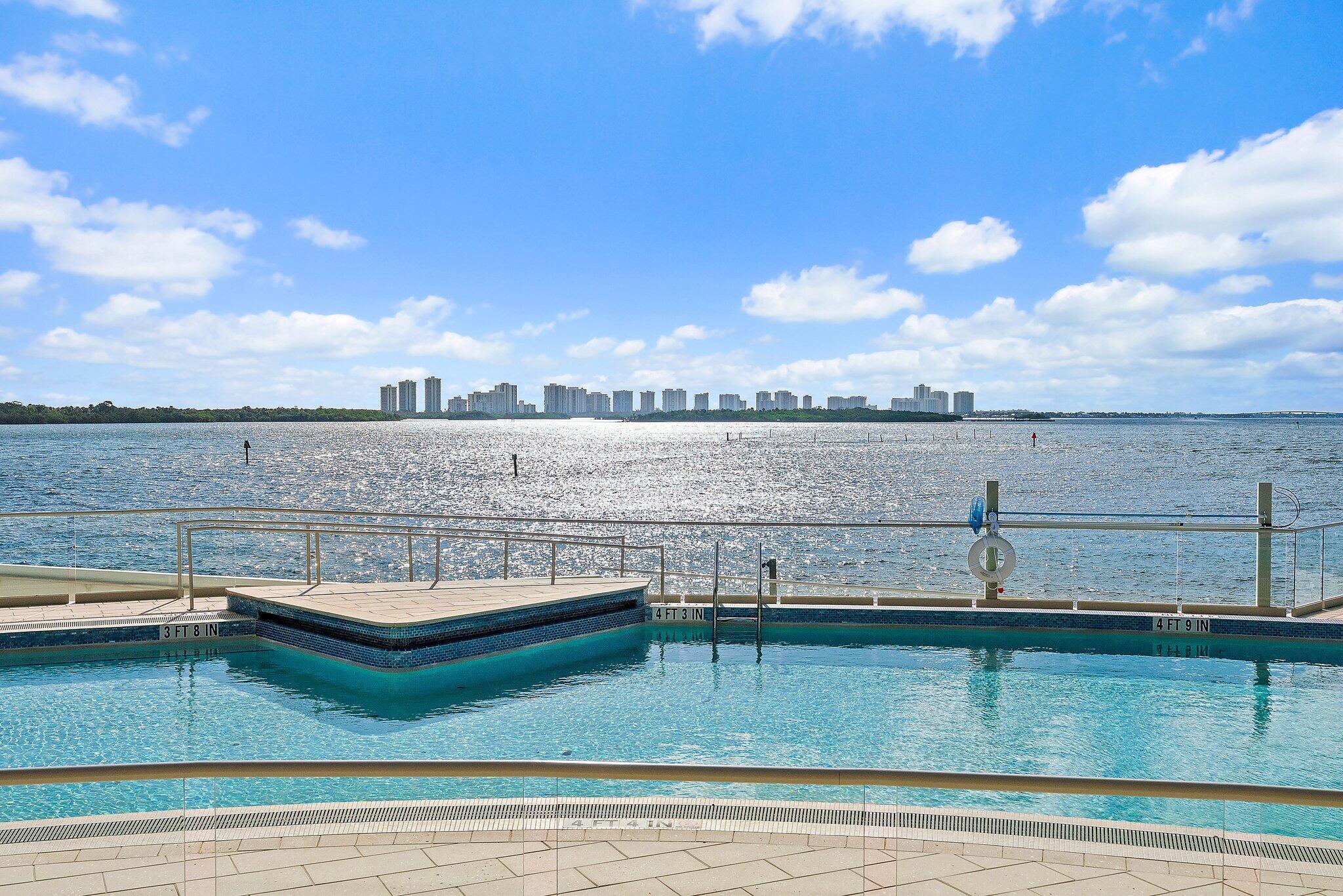 OLD PORT COVE LAKE POINT TOWER CONDO - Residential