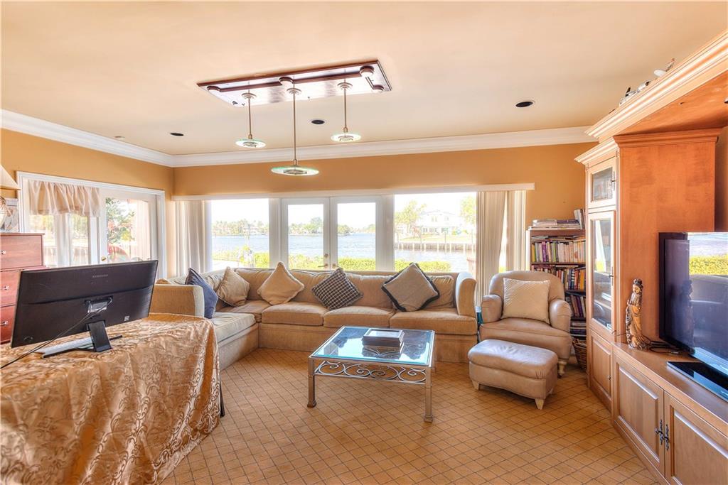 Isla Bahia 47-27 B - Residential